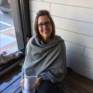 Meet your Posher, Ana